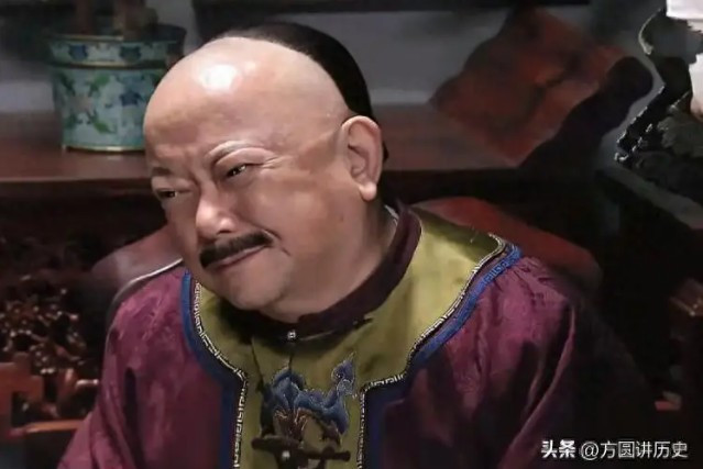 Cuối cùng, vị quyền thần từng một tay che trời bị ban chết, khép lại một chương u ám của triều Thanh. (Ảnh: Sohu)