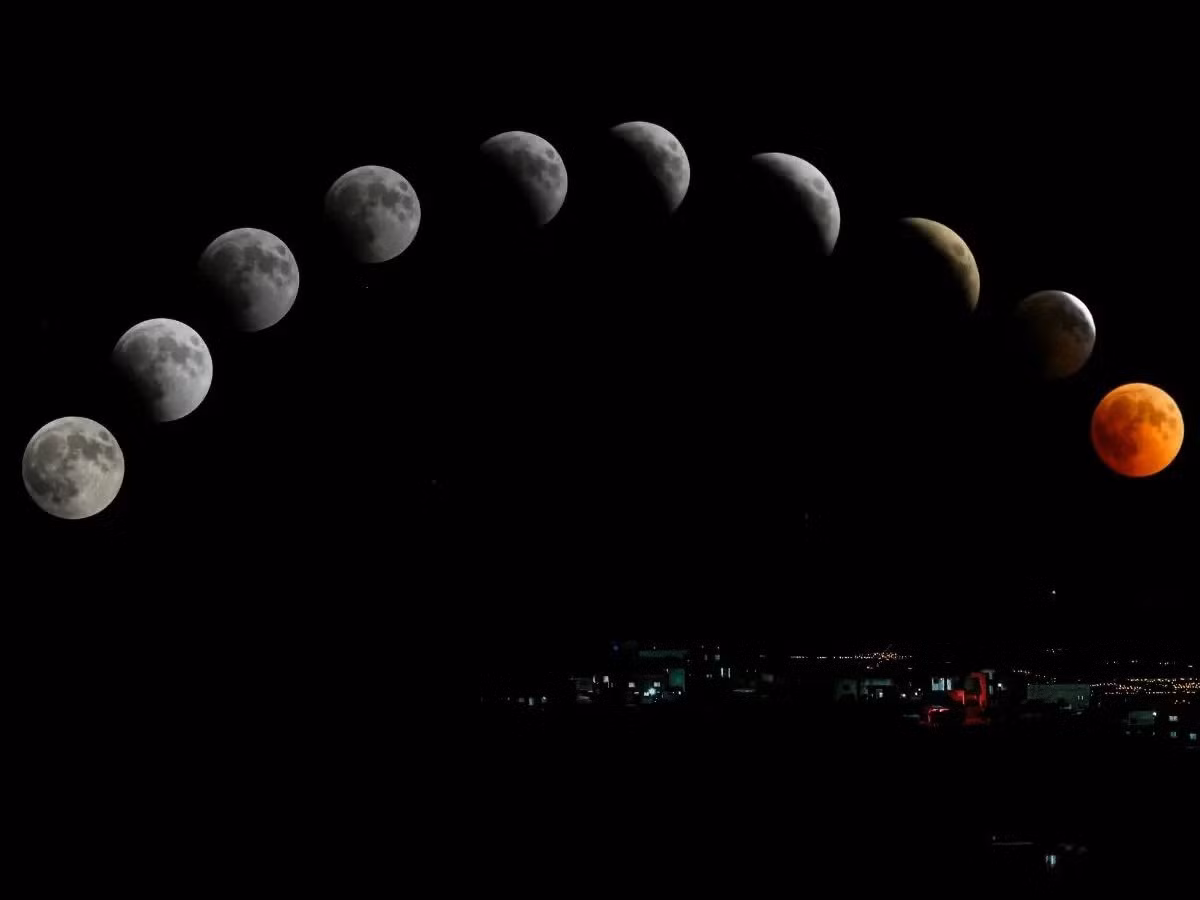 Trong khoảng thời gian này, có trăng non vào ngày 25/6 (chỉ bốn ngày sau hạ chí), ngày 24/7, ngày 23/8 và ngày 21/9 (một ngày trước xuân phân). Thời gian này khá eo hẹp, nhưng vẫn đủ để 4 lần trăng non xuất hiện trong một mùa Hè. Ảnh: Pexels.