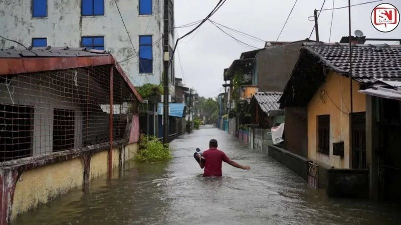 Tại châu Á, cơn bão Ditwah cuối tháng 11/2025 đã khiến Sri Lanka bị ảnh hưởng nặng nề. Các cơ quan chính phủ phải đóng cửa, dịch vụ đường sắt bị đình chỉ. Bão ảnh hưởng 10% dân số ở Sri Lanka, khiến hơn 630 người chết, tàn phá nhà cửa và các cây trồng chủ lực như lúa và trà. Theo ước tính, chi phí để khắc phục hậu quả sau bão có thể lên tới 7 tỷ USD. Ảnh: South News.