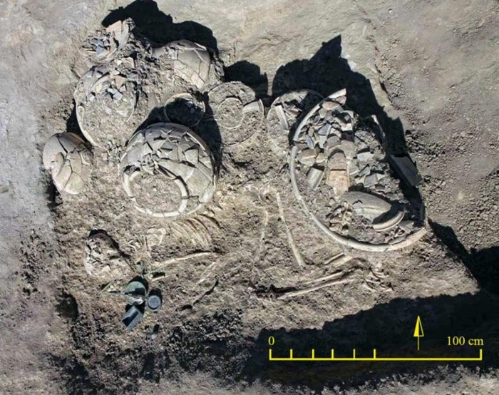 Nhà khảo cổ học Vahdati lần đầu tiên phát hiện địa điểm Tepe Chalow vào năm 2006 trong một cuộc khảo sát khảo cổ học tại lưu vực sông gần đó nhưng không thể quay lại khai quật cho đến năm 2011. Ảnh: Vahdati et al. 2025.