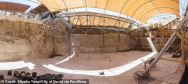 Giám đốc cuộc khai quật Itamar Berko thuộc Cơ quan Cổ vật Israel (IAA) cho biết phát hiện này cung cấp mối liên hệ "hữu hình" với địa điểm được mô tả trong Kinh thánh.