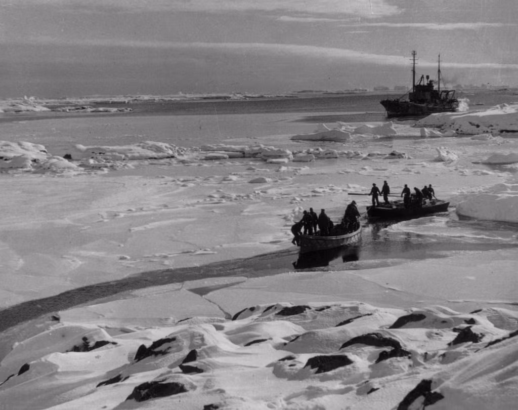 Sau 12 giờ tìm kiếm trong điều kiện thời tiết khắc nghiệt, nhóm nghiên cứu buộc phải rút lui và xác định không còn khả năng cứu sống ông Bell. Ảnh: Getty Images.