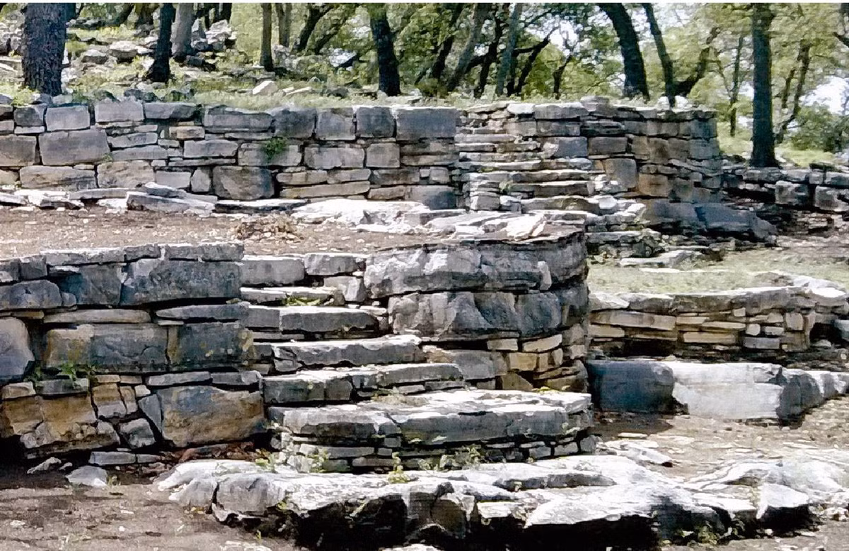 Các chuyên gia tin rằng tập tục làm biến dạng hộp sọ được một số nền văn minh thực hiện để thể hiện vẻ đẹp, địa vị xã hội, thậm chí là sự kết nối tâm linh trong các xã hội cổ đại. Ảnh: INAH.