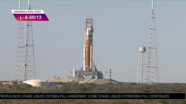 Cơ quan hàng không vũ trụ Mỹ (NASA) cho hay sẽ lùi thời điểm thực hiện sứ mệnh Artemis II - kế hoạch đưa con người trở lại Mặt trăng sau hơn nửa thế kỷ - sau khi xảy ra sự cố mới với tên lửa. Ảnh: NASA.