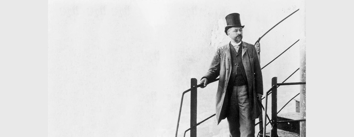 Ông Gustave theo học tại École Centrale des Arts et Manufactures ở Paris và tốt nghiệp năm 1855, chuyên ngành hóa học. Ban đầu, ông muốn làm việc trong xưởng của chú mình ở Dijon nhưng điều đó đã không thực hiện được. Ảnh: toureiffel.paris.