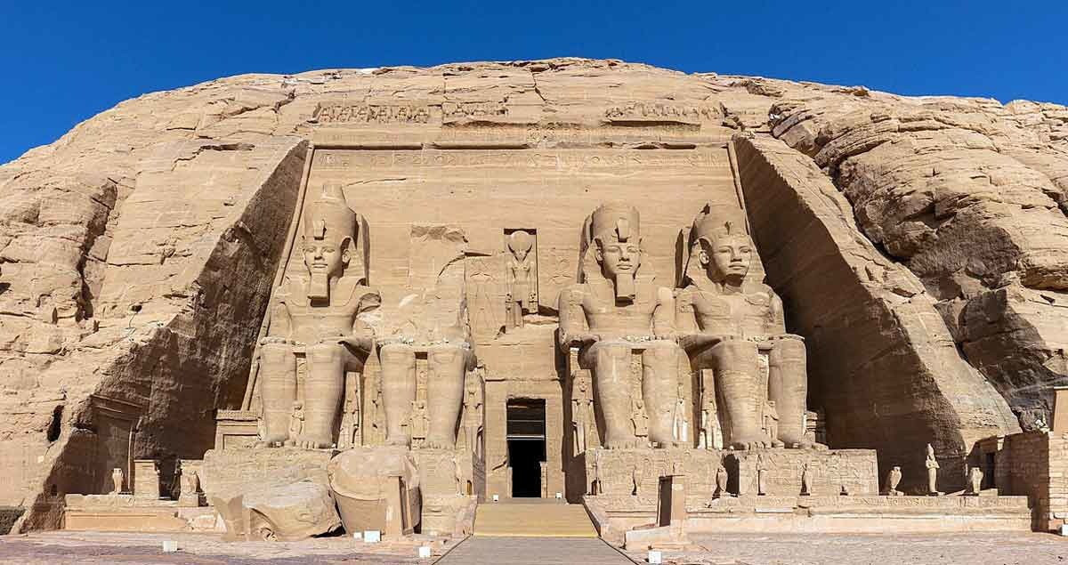 Ramesses Đại đế qua đời vào năm 1213 trước Công nguyên. Khi đó, vị pharaoh Ai Cập này đã ngoài 90 tuổi. Với 66 năm cai trị đất nước, ông trở thành vị pharaoh có thời gian tại vị dài thứ hai trong lịch sử Ai Cập cổ đại. Ảnh: Wikimedia Commons.