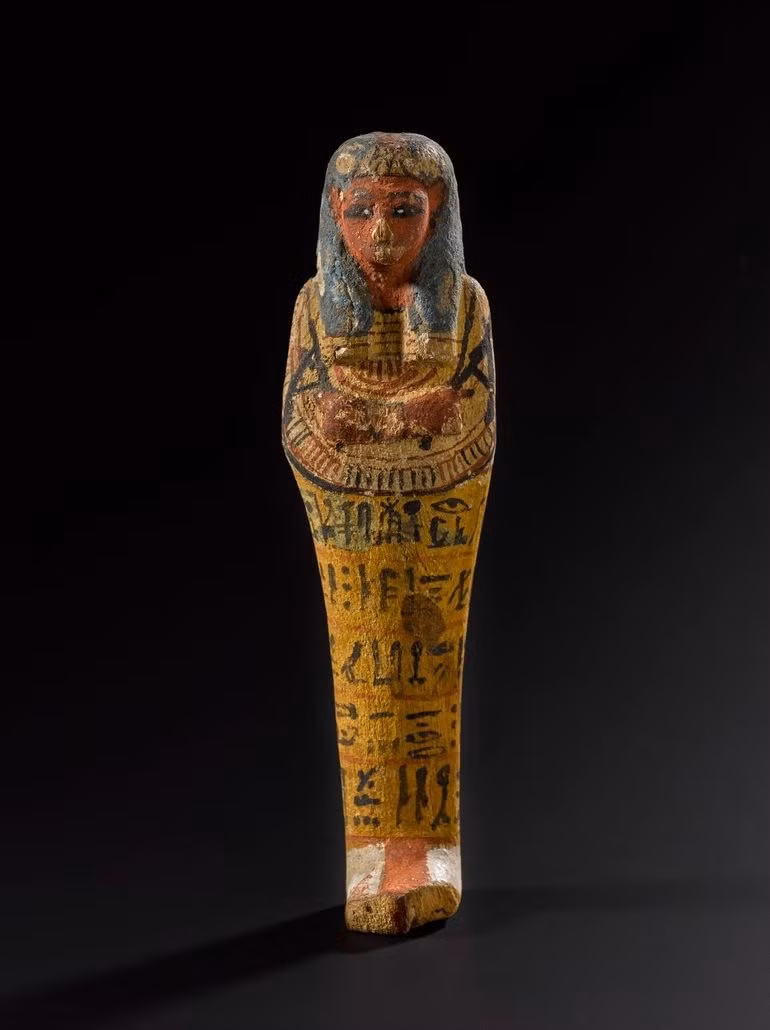 Ở Ai Cập cổ đại, việc tái sử dụng lăng mộ không phải là điều bất thường. Tuy nhiên, lý do tại sao pharaoh Shoshenq IV lại tái sử dụng lăng mộ của pharaoh Shoshenq III và chuyển thi hài vị vua này đến lăng mộ của Osorkon II hiện vẫn chưa được làm sáng tỏ. Ảnh: Museum reference A.1934.565.