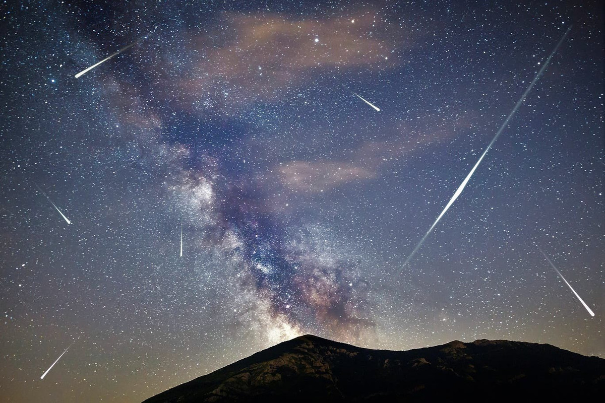 Theo các chuyên gia, thời điểm cực đại của mưa sao băng Geminids sẽ bùng nổ trên bầu trời vào đêm ngày 13, rạng sáng ngày 14/12. Đây sẽ là thời điểm tuyệt vời nhất để người yêu thiên văn quan sát hiện tượng kỳ thú này. Ảnh: Getty Images/iStockphoto.