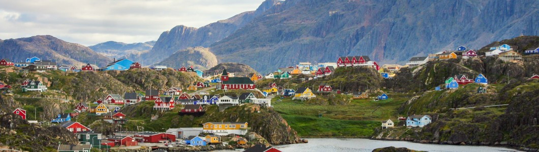 Jonathan Paul, phó giáo sư Khoa học Trái Đất tại Trường Royal Holloway thuộc Đại học London cho rằng, về mặt địa chất, việc một khu vực trải qua 3 cơ chế chính hình thành tài nguyên thiên nhiên từ dầu khí đến đất hiếm và đá quý là điều vô cùng hiếm gặp. Ba cơ chế này liên quan đến các giai đoạn kiến tạo núi, vỏ Trái đất tách giãn và núi lửa hoạt động. Ảnh: albatros-expeditions.com.