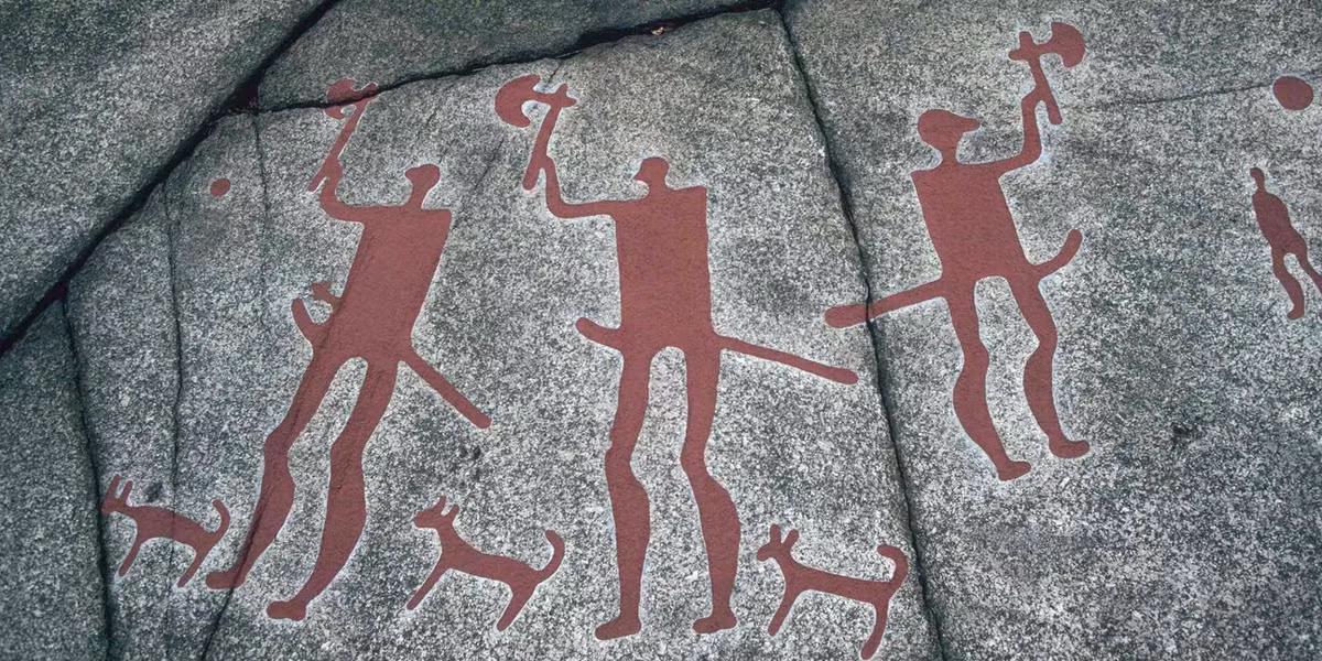 Kết quả kiểm tra cho thấy thanh kiếm mà ông Owens tìm thấy có niên đại khoảng 2.600 năm tuổi. Đây là một vũ khí thời Đồ đồng và có thể thuộc về một chiến binh. Ảnh: Ernst Haas/Ernst Haas/Getty Images