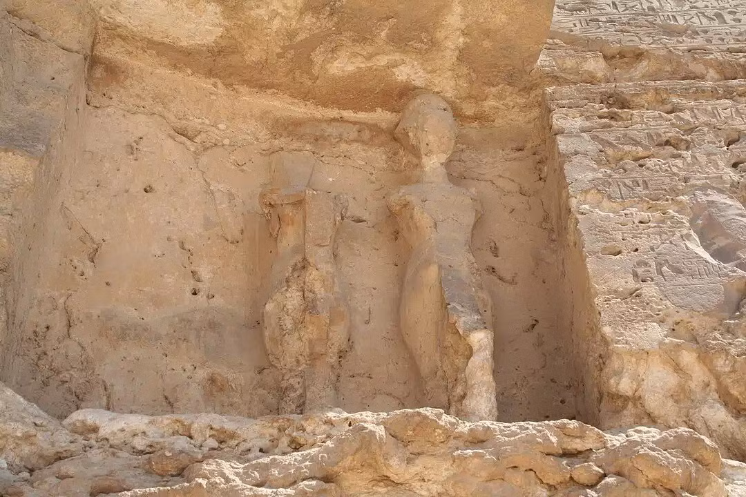 Theo phó giáo sư Langley, chiếc còi xương là "hiện vật rất giản dị", hé lộ hoạt động của những người dân không thuộc hoàng tộc Ai Cập. Chiếc xương chỉ được khoan một lỗ duy nhất và nó "vừa vặn trong lòng bàn tay của một người. Ảnh: Einsamer Schütze / Wikimedia Commons / CC BY-SA 3.0.