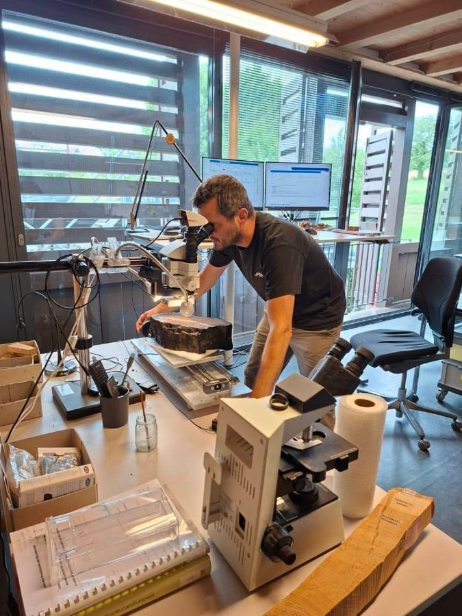 Theo các nhà nghiên cứu, cây cầu được xây dựng vào khoảng năm 40 trước Công nguyên. Đây là một phần của tuyến đường quan trọng của La Mã trong khu vực. Ảnh: Markus Leibundgut/Archaeological Service of the Canton of Bern.