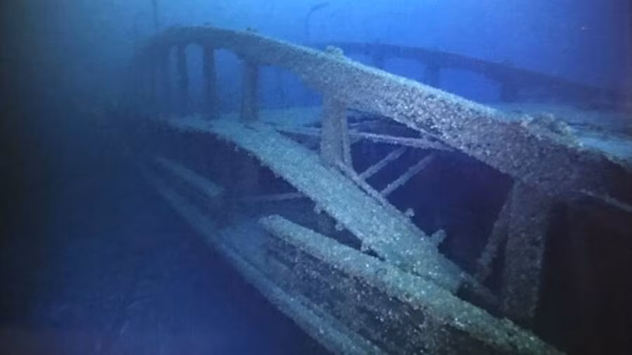 Tổ chức Shipwreck World chuyên tìm các xác tàu đắm trên toàn cầu mới đây cho biết một nhóm các nhà săn tìm đã phát hiện xác tàu Lac La Belle ở hồ Michigan, cách bờ biển gần bang Wisconsin của Mỹ khoảng 32 km. Ảnh: Paul Ehorn.