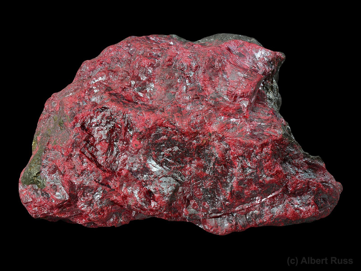 Tuy nhiên, nghiên cứu của nhà khảo cổ Dzneladze và các đồng nghiệp là nghiên cứu đầu tiên xác định khoáng vật màu đỏ trong mộ là chu sa. Thêm nữa, đây cũng là lần đầu tiên chu sa được xác định một cách khoa học trong một ngôi mộ thuộc nền văn minh Scythia trong thời kỳ cuối. Ảnh: Albert Russ; collection: Martin Števko.