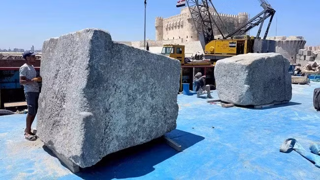 Các nhà nghiên cứu Pháp và Ai Cập đang tạo ra bản sao kỹ thuật số của hải đăng Alexandria ở Ai Cập sau khi trục vớt các khối đá cổ đại chìm dưới biển Địa Trung Hải. Ảnh: GEDEON Programmes/CEAlex.