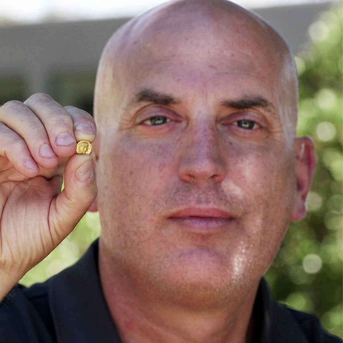 View - Phát hiện đồng tiền vàng 2.200 tuổi có hình nữ hoàng Ai Cập cổ đại | Báo Tri thức và Cuộc sống - TIN TỨC PHỔ BIẾN KIẾN THỨC 24H