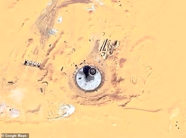 Ông Waring cho biết thêm vật thể không xuất hiện trong các hình ảnh vệ tinh trước đây, cho thấy có thể nó vừa được “khai quật” gần đây. Ảnh: Google Maps.