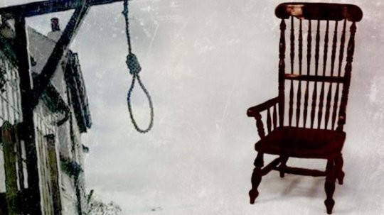 Thomas thậm chí còn buông lời nguyền chết chóc rằng bất cứ người nào ngồi lên chiếc ghế yêu thích của mình đều sẽ chết. Dù cố gắng che giấu tội ác nhưng cuối cùng Thomas vẫn phải trả giá cho tội ác đã gây ra. Ảnh: tumblr.