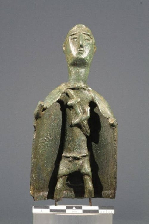 Nhóm nghiên cứu do Daniel Berger đến từ Trung tâm Khảo cổ học Curt-Engelhorn ở Mannheim dẫn đầu, đã phát triển một phương pháp phân tích đa proxy tiên tiến, kết hợp phân tích đồng vị của đồng, thiếc, chì và nguyên tố hiếm osmi. Phương pháp đột phá này cho phép họ xác định nguồn gốc địa lý chính xác của các kim loại được sử dụng trong sản xuất đồng với độ chính xác chưa từng có, giải quyết những bí ẩn đã tồn tại trong nhiều thập kỷ. Ảnh: Heide W. Nørgaard with permission of the Museo Archaeologica Nazionale di Caglairi/PLoS ONE.