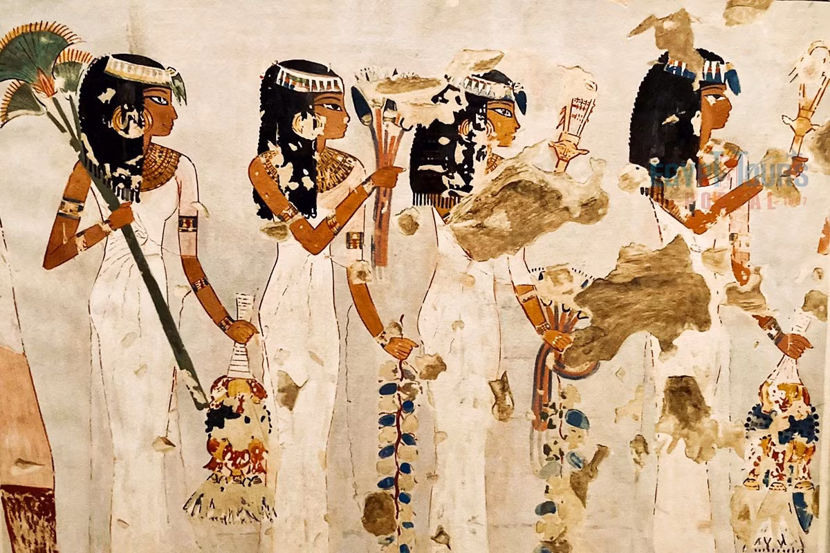 Theo giáo sư Wheeler, thi hài người phụ nữ mang thai trên không còn mô mềm. Do đó, việc xác định nguyên nhân tử vong chính xác của bà gặp nhiều khó khăn. Ảnh: egypttoursportal.