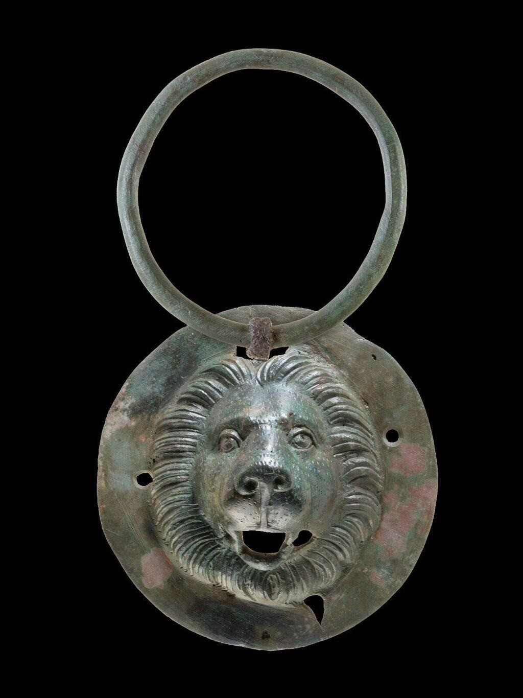 Sư tử là biểu tượng quan trọng trong suốt thời cổ đại ở nhiều nền văn minh. Loài vật này thường xuất hiện trong nghệ thuật cổ đại khi tượng trưng cho sức mạnh, lòng dũng cảm, sự cao quý và nhiều đặc điểm khác. Ảnh: Dafna Gazit, Israel Antiquities Authority.