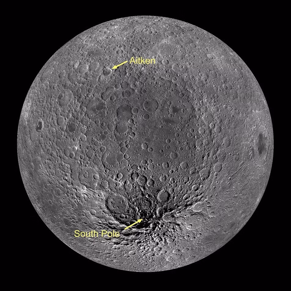 "Trạng thái "siêu khử" và mức oxy tự do trên một hành tinh là những yếu tố quan trọng để tìm hiểu các quá trình bên trong và khả năng sinh sống trên bề mặt của nó. Ít nhất những kết quả này chứng minh rằng ở độ sâu hàng trăm km, lớp phủ ở bán cầu Mặt trăng có sự khác biệt. Đây là khám phá mới của chúng tôi", nhà nghiên cứu Yang Wei cho hay. Ảnh: NASA/GSFC/Arizona State University.