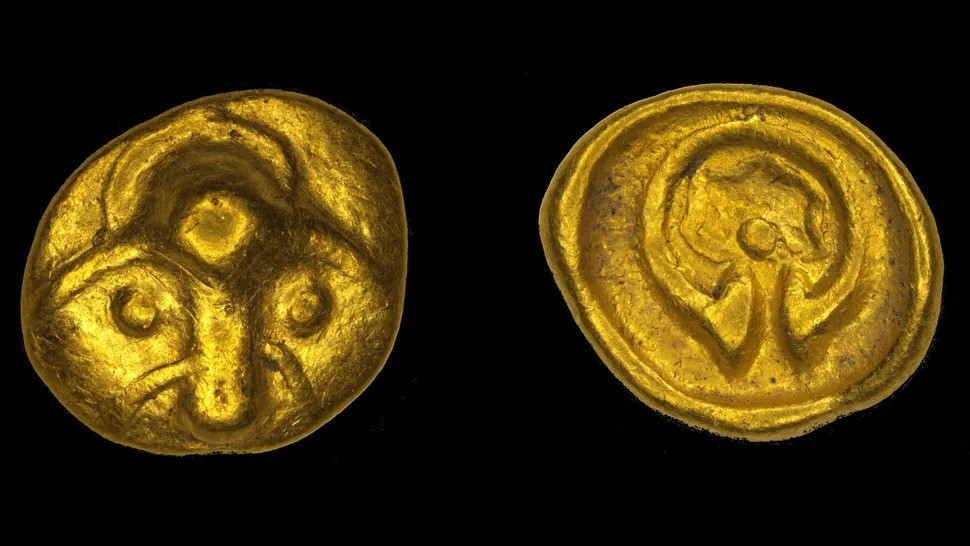 View - Chuyên gia dò kim loại tìm thấy đồng tiền vàng cực hiếm | Báo Tri thức và Cuộc sống - TIN TỨC PHỔ BIẾN KIẾN THỨC 24H