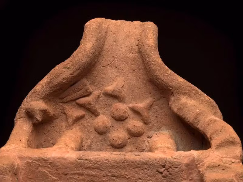 Các nhà nghiên cứu vẫn còn nhiều điều phải tìm hiểu về "ngôi nhà linh hồn" đặt bên trong mộ cổ Ai Cập. Nhà Ai Cập học người Anh, Sir William Matthew Flinders Petrie (1853 - 1942), là người đặt ra thuật ngữ trên và tin rằng những ngôi nhà này được sử dụng để cung cấp lương thực cho người chết ở thế giới bên kia. Ảnh: cam.ac.uk.