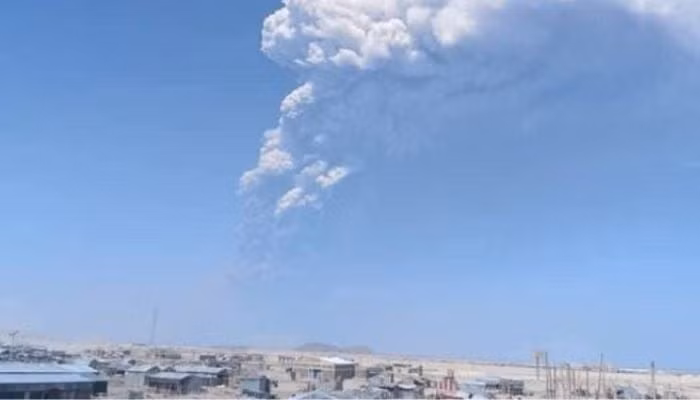 Mohammed Seid, một quan chức địa phương, cho biết không có thương vong nào nhưng vụ phun trào núi lửa trên có thể gây ra những hậu quả kinh tế cho cộng đồng người chăn nuôi gia súc địa phương. Ảnh: Scre/news.az.