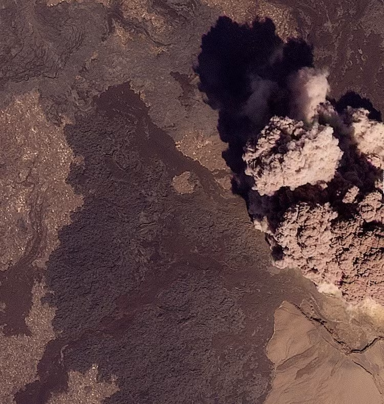 Theo Trung tâm Tư vấn tro núi lửa Toulouse (VAAC) tại Pháp, hiện chưa ghi nhận thương vong nào trong vụ núi lửa Hayli Gubbi phun trào. Ảnh: Planet Labs PBC.