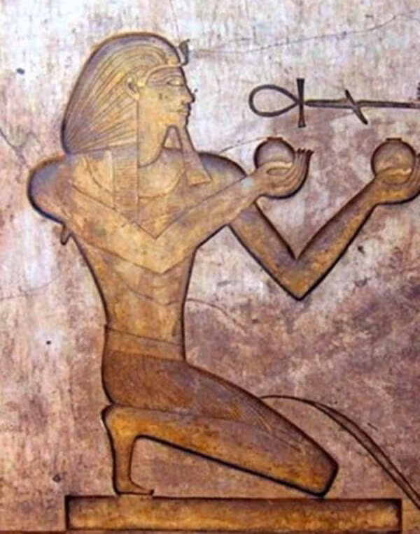 Ba năm sau khi trị vì, pharaoh Thutmose qua đời và Nữ hoàng Hatshepsut vẫn tiếp tục cai trị đất nước. Bà hoàng này trở thành một trong những phụ nữ quyền lực nhất trong lịch sử Ai Cập cổ đại. Ảnh: Public Domain.