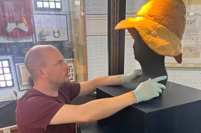 Sự điều chỉnh này cho thấy cách trang bị quân sự của La Mã đã phát triển để đáp ứng nhu cầu khí hậu khác nhau trên khắp đế chế rộng lớn của họ, đặc biệt là trong môi trường khắc nghiệt của Ai Cập. Ảnh: Ian Trumble / SWNS.