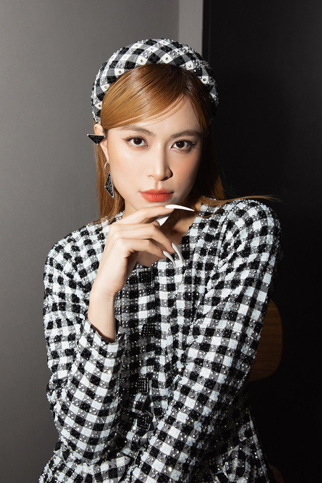 Dân mạng Việt Nam 'quay xe' khen ngợi Hoa hậu Thái Lan ảnh 9