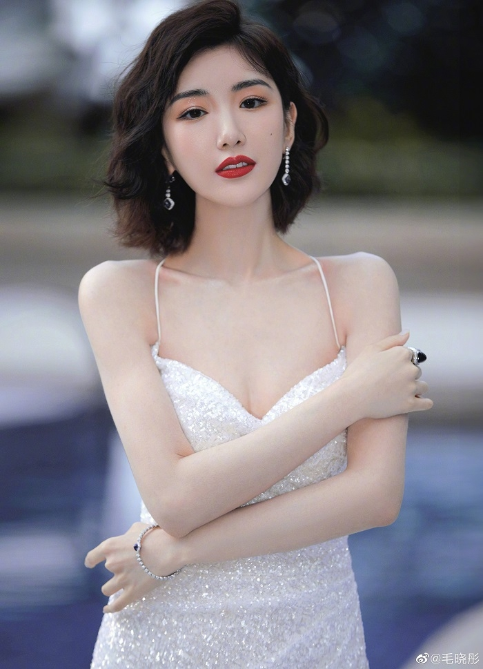 Nữ diễn viên bất hạnh nhất Cbiz: Bị cha ruột bỏ ở thùng rác ảnh 1 Nữ diễn viên bất hạnh nhất Cbiz: Bị cha ruột bỏ ở thùng rác ảnh 1