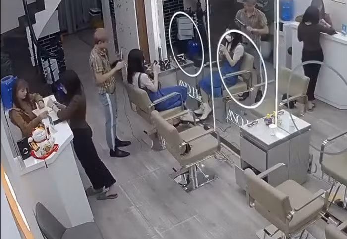 Gái xinh làm tóc xong vẫn phải quay lại tiệm 5 lần ảnh 3 Gái xinh làm tóc xong vẫn phải quay lại tiệm 5 lần ảnh 3