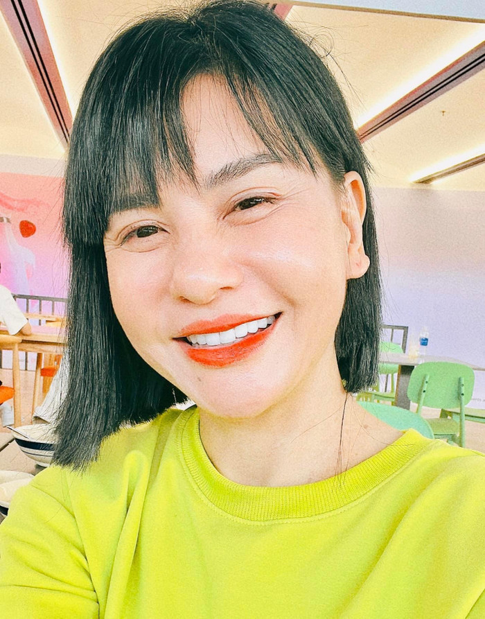 Bị chê kiểu tóc làm mặt đơ, Cát Phượng đáp trả cực gắt ảnh 3