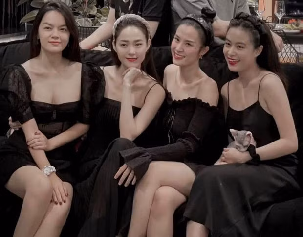 Tình chị em 'hiếm có khó tìm' trong Vbiz của Đông Nhi và Hoàng Thùy Linh ảnh 5