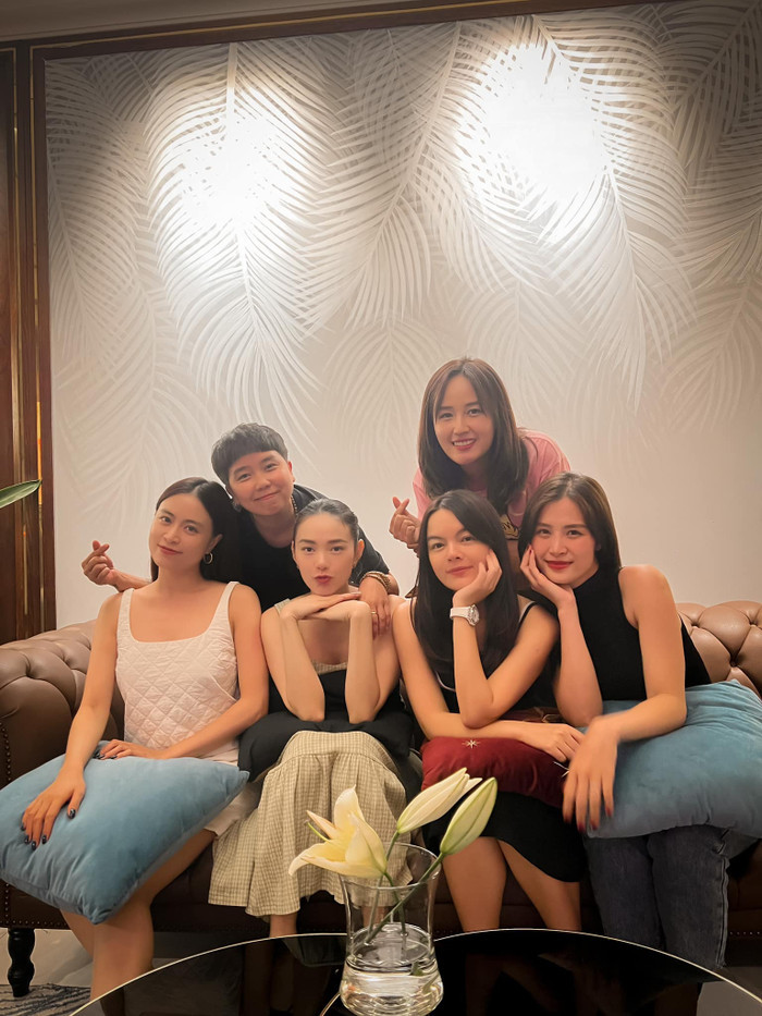 Tình chị em 'hiếm có khó tìm' trong Vbiz của Đông Nhi và Hoàng Thùy Linh ảnh 3 Tình chị em 'hiếm có khó tìm' trong Vbiz của Đông Nhi và Hoàng Thùy Linh ảnh 3