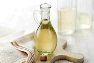 Chuyên gia chỉ cách phân biệt giấm thật và giấm pha hóa chất