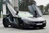 Siêu xe BMW i8 sau 10 năm lăn bánh giá chỉ 2 tỷ có đáng mua?