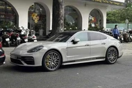 Porsche Panamera Turbo S mà "Qua" Vũ chi 15 tỷ đập hộp đã rao bán