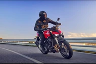 Triệu hồi Honda CB1000 Hornet tại Việt Nam do hai lỗi ở động cơ
