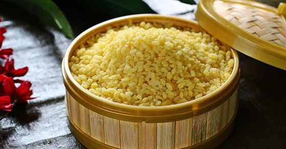 Xôi: Bạn có thể làm nhiều món xôi như xôi vò, xôi gấc hay xôi lạc để thêm vào mâm cỗ chay cúng rằm.