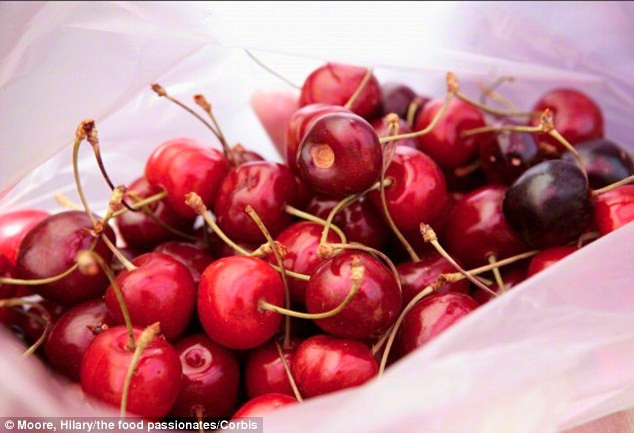 Quả cherries có một lượng nhỏ melatonin giúp điều chỉnh giấc ngủ hiệu quả.