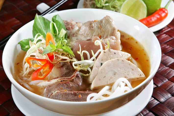 Theo Trung tâm An toàn Thực phẩm Hồng Kông, những thực phẩm chứa lượng lớn formol có thể gây đau bụng, nôn mửa, hôn mê, đau thận và có thể tử vong. Mức formol an toàn để nạp vào cơ thể là 0.15mg mỗi ngày.