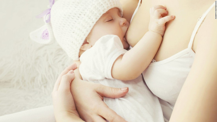 Bế nhầm con: Những đứa trẻ sơ sinh trông thường giống nhau. Vì vậy mới có trường hợp bế nhầm con, trao nhầm con trong bệnh viện. Các bà mẹ khi mới sinh cũng khó có thể phân biệt được đâu là con mình nếu chỉ nhìn bé một, hai lần. Đây được xem là một trong những sai lầm trong y khoa thường xảy ra nhất.