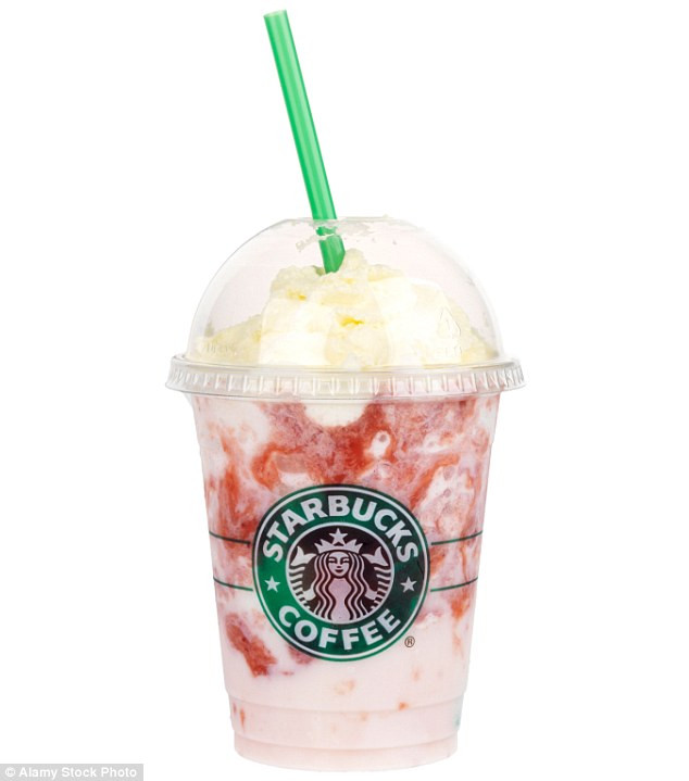Frappucino của Starbuck là đồ uống yêu thích của nhiều người. Tuy nhiên với thành phần chính là đường và cà phê đá xay, một cốc đồ uống này có tới 350 calo, tương ứng với mức tiêu hao của 1 giờ 39 phút tập yoga hoặc tập tạ, 1 giờ 18 phút đi bộ, 40 phút chạy bộ…