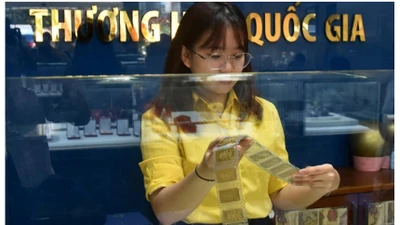 Giá vàng hôm nay 4-9: Tiếp tục lập kỷ lục mới