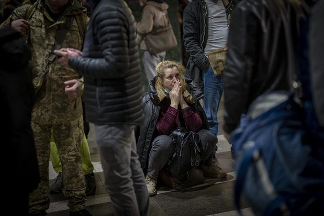 Cảnh hoang tàn, đổ nát ở Ukraina sau khi bị Nga không kích Canh hoang tan, do nat o Ukraina sau khi bi Nga khong kich