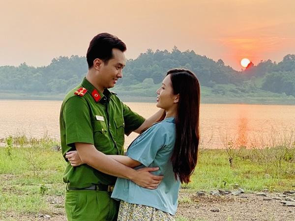 Nữ y tá Phố trong làng: Tôi phải mua 100% trang phục cho nhân vật - Hình 3 Nu y ta Pho trong lang: Toi phai mua 100% trang phuc cho nhan vat-Hinh-3